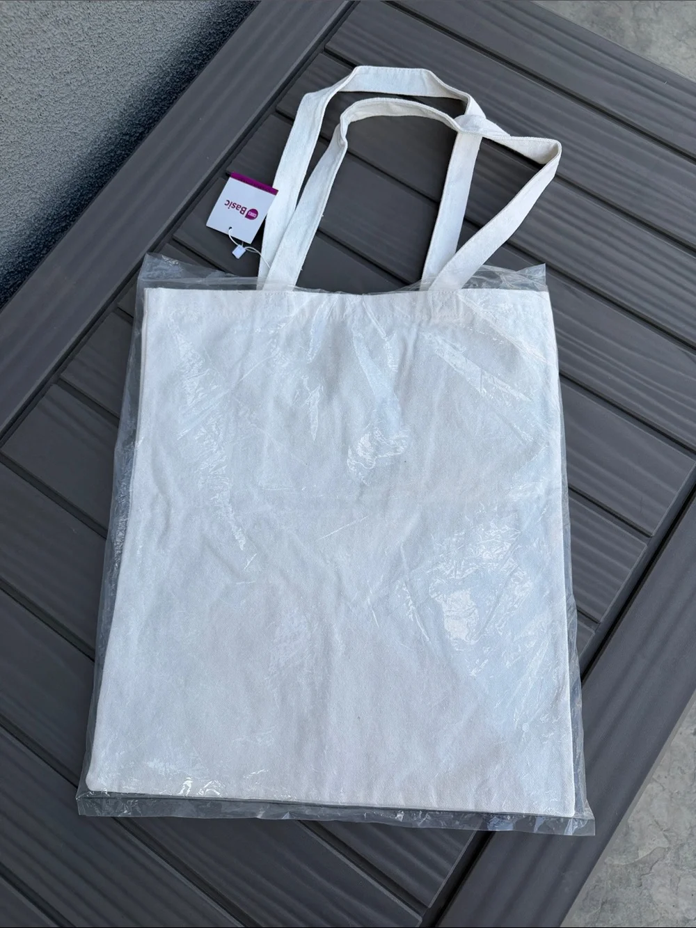 N/A white souvenir